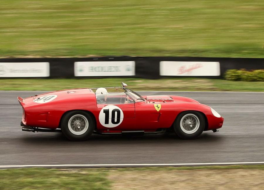  Ferrari 250 TRI61 1961 года  (фото 13 из 18)